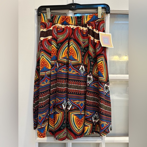 LuLaRoe Madison Pleated Skirt Pockets Boho Southwestern Aztec Size S NWT - Picture 2 of 10